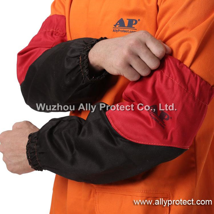 AP-9106 Red & Black FR Welding Sleeves